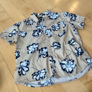 GAP Men’s Short Sleeve Button Down